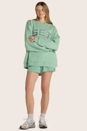 Vintage-Inspired Oversized Sweatshirt – Sport Edition
